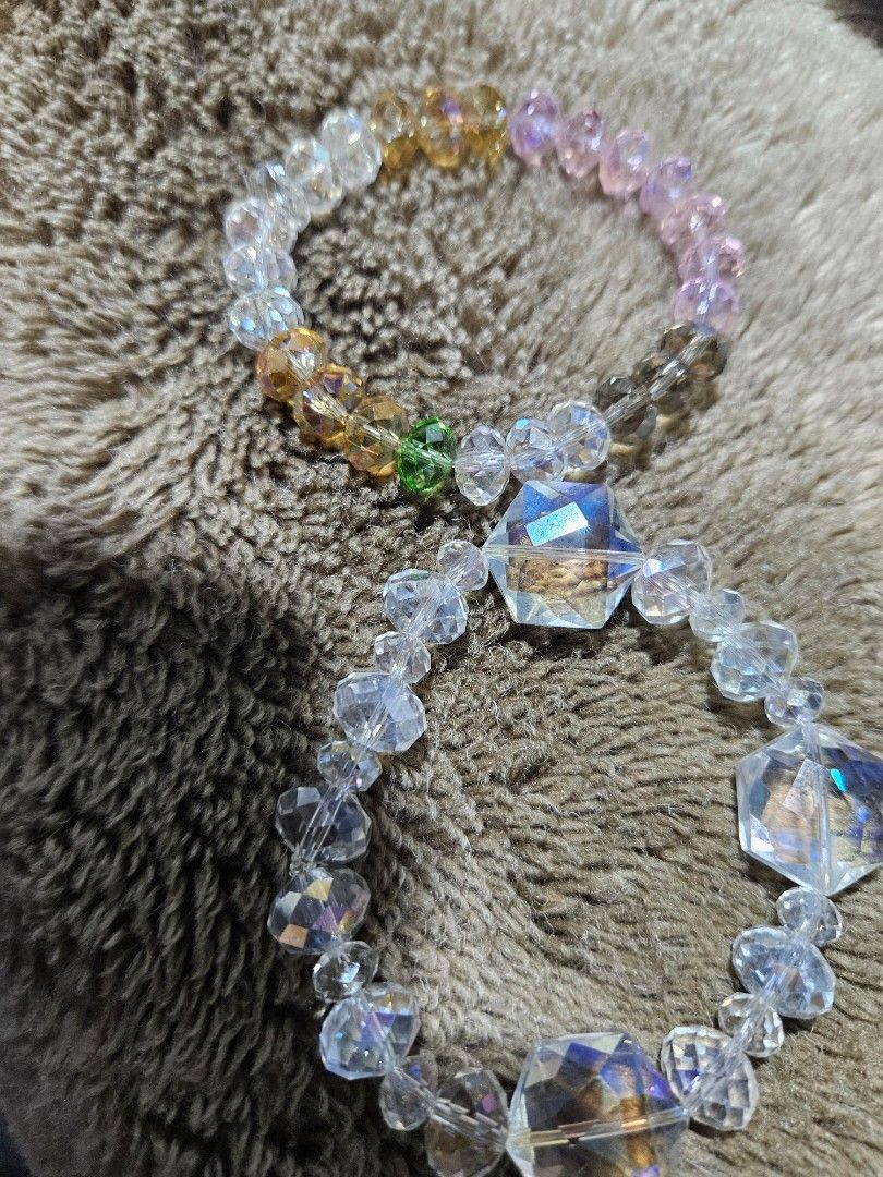 Old Bracelet with Gemstone (Category: Vintage Collectibles) located in Makati City. Submitted by aureliusmagnus (Listing ID 1468480357, Image 2). Description: Selling Old Bracelet 35k for 2pcs..