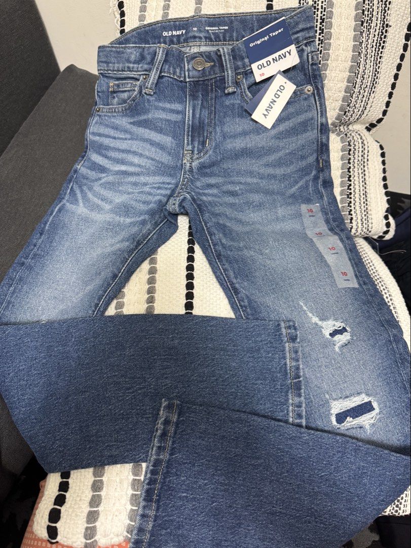 OLD NAVY PANTS 10 (Category: Babies & Kids Fashion) located in Manila. Submitted by prettystuff1008 (Listing ID 1468428070, Image 1). Description: New size 10 Original price 2250 Selling low.