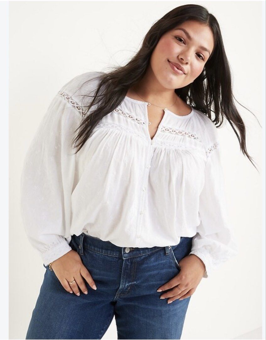 Old Navy White long sleeve button down blouse (Category: Longsleeves) located in Antipolo. Submitted by harlowwillow (Listing ID 1468292930, Image 1). Description: NO TO LOW BALLERS L ontag Needs to be steamed and rewash as preferred - Material: Lightweight cotton with subtle embroidered floral pattern - Sleeves: Long balloon sleeves with gathered cuffs - Details: Button-down front with small white buttons and lace trim inserts across the chest a