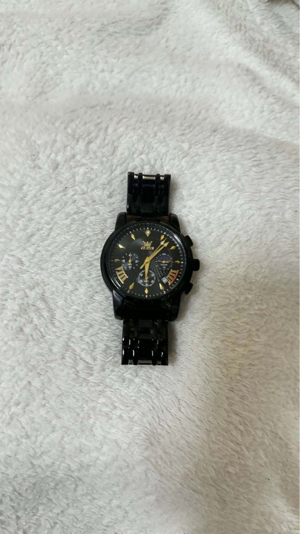 Olevs Black and Gold Analog Watch (Category: Men's Watches) located in Manila. Submitted by mendiola_hannah (Listing ID 1468290651, Image 1). Description: .