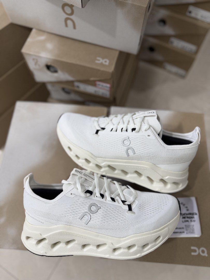 On Cloudsurfer Max (9.5M , 10M , 10.5M , 11M) (Category: Sneakers) located in Quezon City. Submitted by shoeplug.ph (Listing ID 1468424315, Image 1). Description: On Cloudsurfer Max White sizes available (MEN sizing): size 9.5us M size 10us M size 10.5us M size 11us M BRANDNEW / COMPLETE ₱7,000 each.