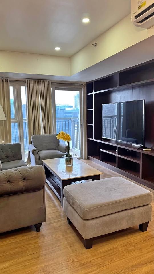 One Maridien 2BR for RENT (Category: Apartments & Condos) located in Makati City. Submitted by lemontreerealestateinc. (Listing ID 1468326510, Image 2). Description: FOR RENT One Maridien Bonifacio Global City, Taguig Furnished 2-bedroom condominium unit for rent at One Maridien with a 98 sqm floor area and 1 Parking Slot. This Furnished condo in BGC offers a comfortable and convenient lifestyle in a prime location near offices, shopping malls, r
