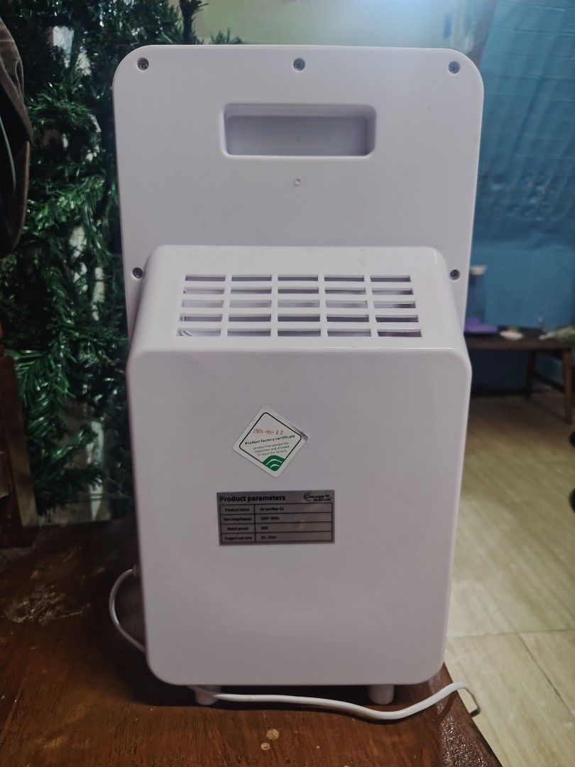 One-Home Air Purifier K2 White (Category: Air Purifiers & Dehumidifiers) located in Dasmarinas. Submitted by 09078504991 (Listing ID 1468363363, Image 2). Description: - Brand: One-Home - Model: K2 - Color: Clean white with black touch control panel - Features: Sleep mode, purify, smoke-free, timing, and n-ion settings - Design: Built-in handle on the back for easy carrying - Power: Standard wall plug-in - Condition: Good working unit for cleaner