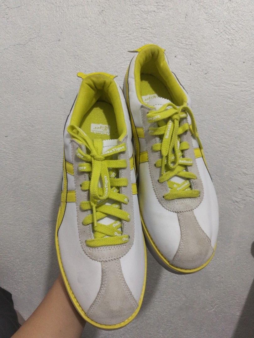 Onitsuka Tiger (Category: Sneakers) located in El Salvador. Submitted by francheskaukayukay (Listing ID 1468319763, Image 2). Description: .