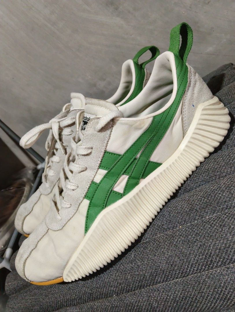Onitsuka Tiger Acromount (Category: Sneakers) located in Cavite. Submitted by ronessabrandedshoes2ndaccount (Listing ID 1468287176, Image 1). Description: - Brand: Onitsuka Tiger - Colorway: White with green stripes and inner lining - Very good condition - Clean and ready to wear .