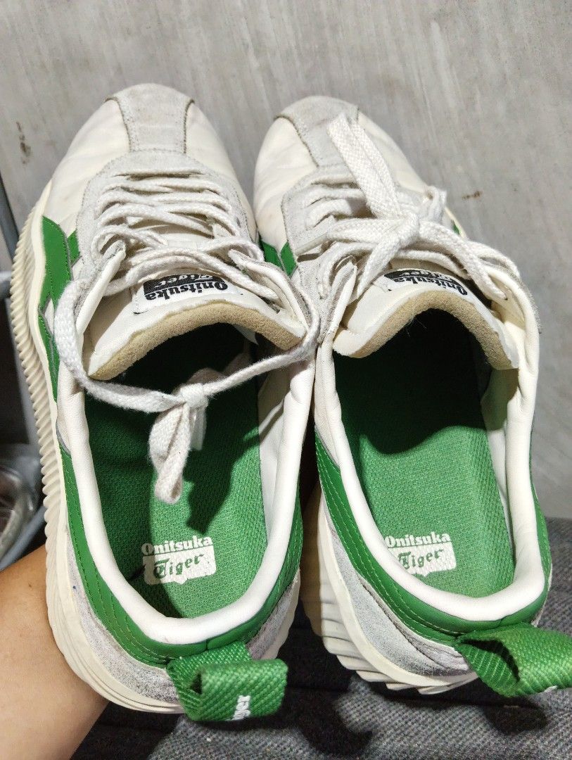 Onitsuka Tiger Acromount (Category: Sneakers) located in Cavite. Submitted by ronessabrandedshoes2ndaccount (Listing ID 1468287176, Image 3). Description: - Brand: Onitsuka Tiger - Colorway: White with green stripes and inner lining - Very good condition - Clean and ready to wear .
