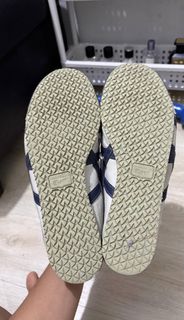 (Category: ) located in . Submitted by me.declut (Listing ID 1468460084, Image 1). Description: .