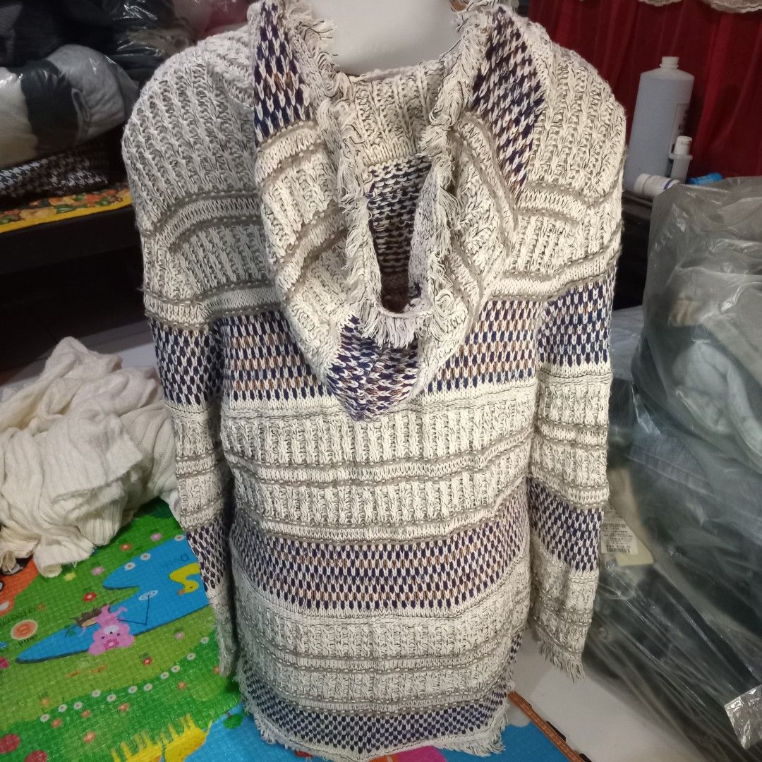 Open hoodie cardigan (Category: Coats, Jackets and Outerwear) located in Angono. Submitted by thrifted.fashionshop (Listing ID 1468470430, Image 2). Description: Fit - medium / large *open cardigan *hoodie <COLORS MAY VARY DUE TO LIGHTING> MOP : Gcash only COURIER : Jnt / Lalamove REMINDER : Shipping fee ay hindi kasama sa presyo ng item.