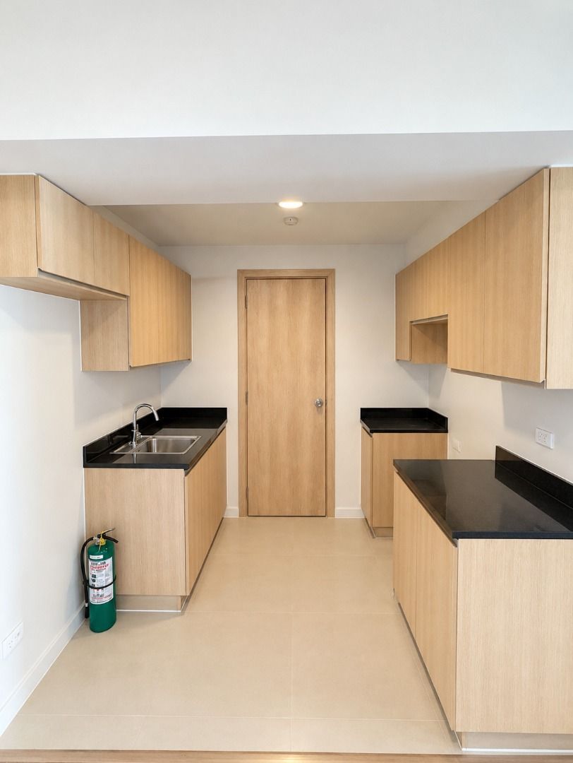 Orean Place Tower 1 - 1 BR (Category: Apartments & Condos) located in Del Monte. Submitted by hailegervacio.ayalaland (Listing ID 1468357311, Image 3). Description: FOR RENT – OREAN PLACE TOWER 1 Vertis North, Quezon City Brand new 1-bedroom unit with balcony 56 sqm 10th floor facing amenities 1 parking slot (Basement 5) ₱45,000/month, inclusive of association dues.