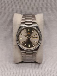 (Category: ) located in . Submitted by timepiece-and-co (Listing ID 1468400661, Image 1). Description: .