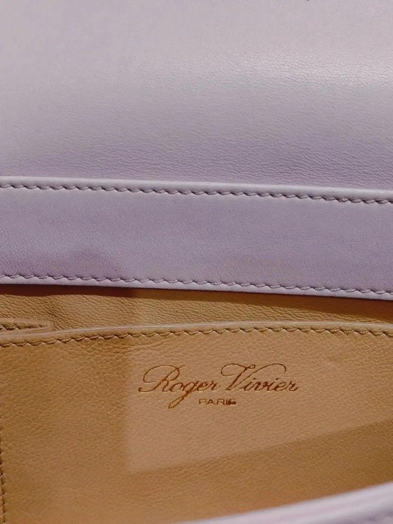 Original Roger Vivier (Category: Shoulder Bags) located in Cabuyao City. Submitted by secondhand.shop.ph (Listing ID 1468428213, Image 2). Description: Sale❗️Sale❗️Sale❗️ Original Roger Vivier Almost new Lavender gold hardwares small Pure genuine leather 📌First to pay!.