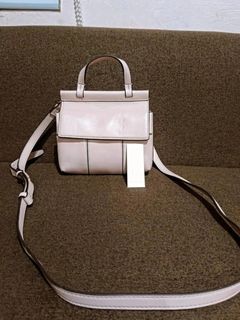 (Category: ) located in . Submitted by secondhand.shop.ph (Listing ID 1468432473, Image 1). Description: .