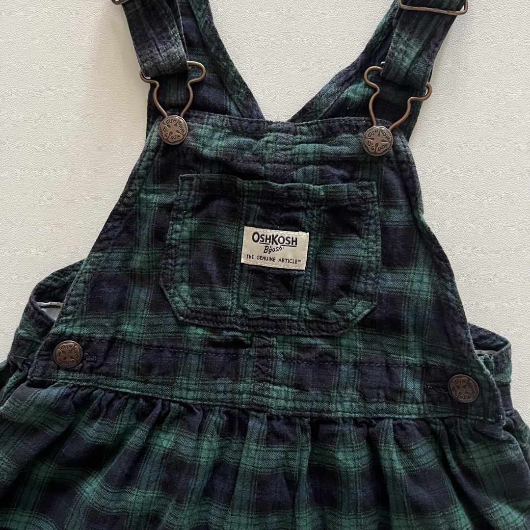 Oshkosh Green Plain Jumper (Category: Babies & Kids Fashion) located in Pasay City. Submitted by littlebebekidsstuff (Listing ID 1468312473, Image 2). Description: Size: 3T Perfect this Christmas 💝.