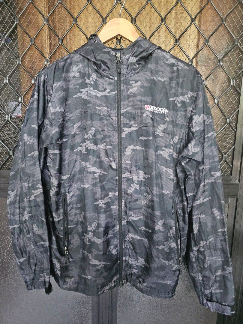 Outdoor products windbreaker (Category: Coats, Jackets and Outerwear) located in Pasig City. Submitted by a.ejs. (Listing ID 1468292830, Image 1). Description: Outdoor products windbreaker Camouflage Large, 23 x 28 Very good condition 800.