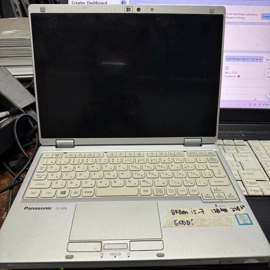 panasonic CF-RZ6 (Category: Laptops & Notebooks) located in Muntinlupa City. Submitted by bravedragon.777 (Listing ID 1468300477, Image 2). Description: Panasonic Let's Note CF-RZ6 — 2-in-1 Ultraportable Touch Laptop.