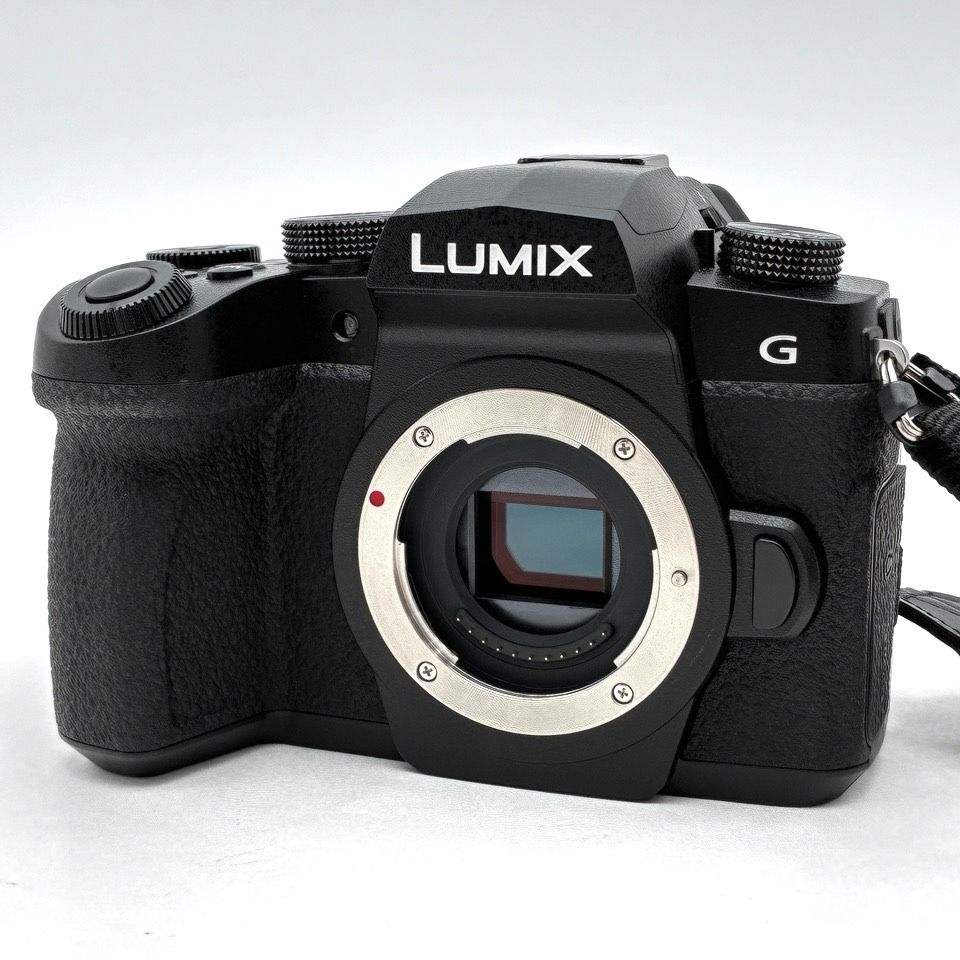 Panasonic LUMIX DC-G99D Mirrorless Camera Body (Black) – Includes Box, Tested and Working (Category: Cameras) located in Caloocan City. Submitted by letao_shopping_ph (Listing ID 1468294672, Image 1). Description: Operational Status: ■ Power-on confirmed (Sold "as-is") The device powers on. Please note that we have not performed a detailed functional check, and we do not guarantee its future performance or usability. ■ Shutter operation confirmed