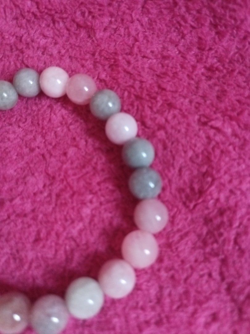 Pastel Agate Bracelet (Category: Bracelets) located in Pasig City. Submitted by prelovednimena (Listing ID 1468357992, Image 2). Description: bracelet beads garterize 6mm if you find happiness by just looking at it this might be for you..