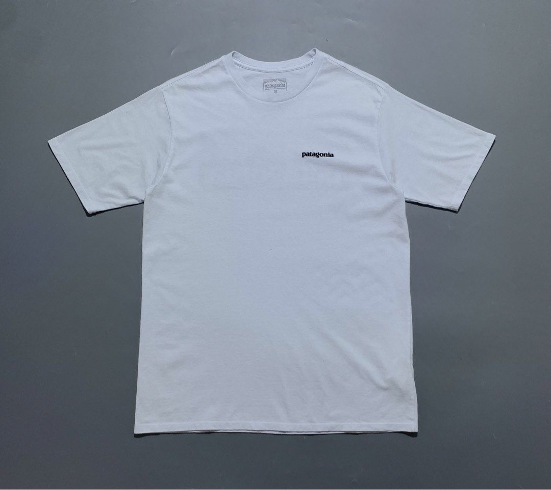 Patagonia Tee (Category: Activewear) located in Mabalacat. Submitted by thrift_trap (Listing ID 1468393350, Image 1). Description: Dimes: W19.5 x L27.5 (Size: S on tag) Condition: Excellent Issue (s): None Color rate: 9.5/10 Complete tags🏷️ Color may vary due lighting‼️.