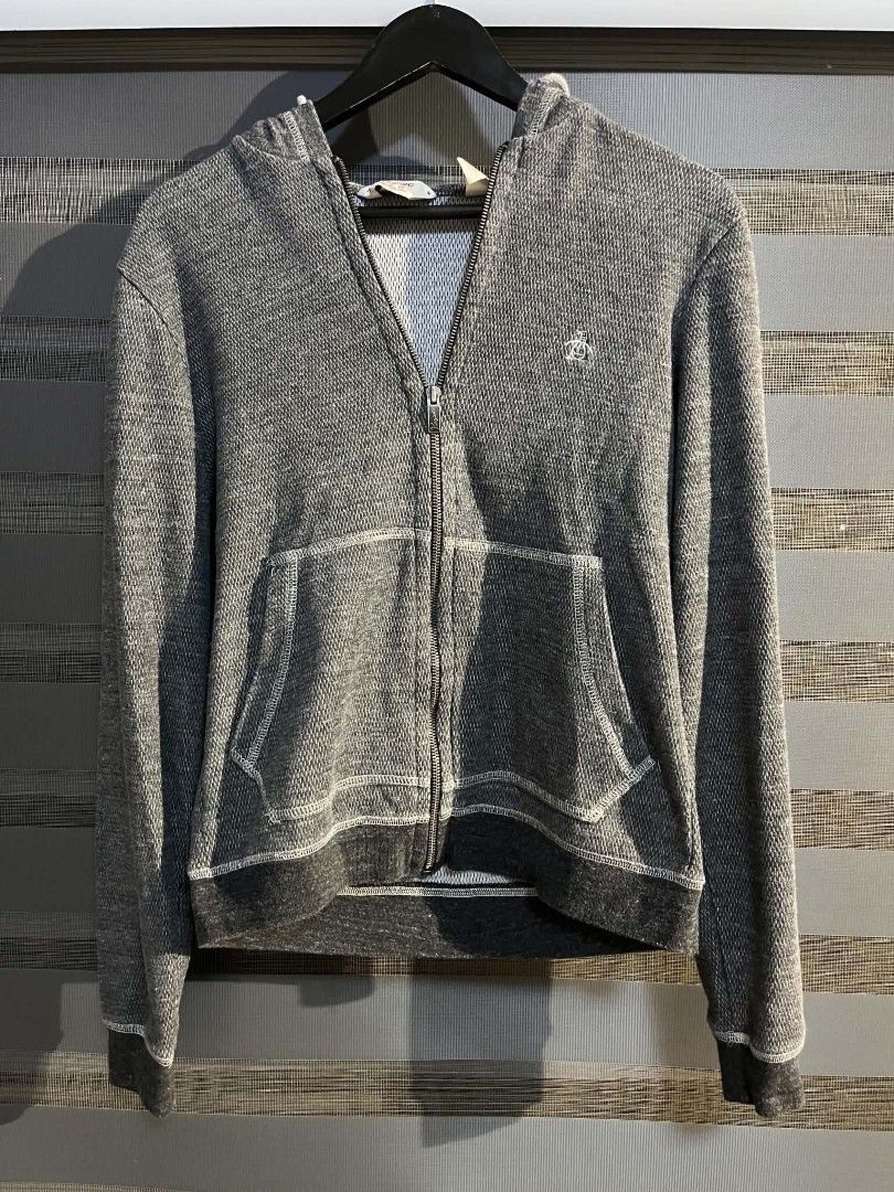 Penguin Hoodie (Category: Coats, Jackets and Outerwear) located in Manila. Submitted by zenwind_3cdc42 (Listing ID 1468403534, Image 1). Description: Original Penguin Men’s Knit Zip-Up Hoodie (Charcoal Gray) • Authentic Excellent Condition • Medium On tag Men's Women's • Complete Care tags • Condition 10/10 • Ship thru j&t // door to door • Payment thru Gcash // Cash DM me to claim reply po ako sa Isa Kong account.