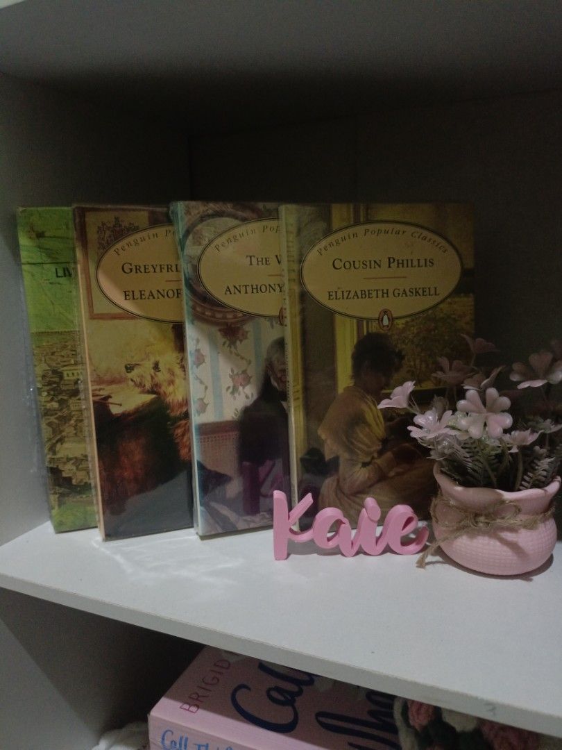 Penguin Popular Classics Vintage Paperback Books Set (Category: Storybooks) located in Calape. Submitted by kixswiftlybooks (Listing ID 1468467422, Image 1). Description: ‎> can give discounts up to 3 or more books of your choice ‎۶ৎ How To Order: 🩷 ‎• pm if interested on the books and it's condition (if willing to buy only please/sure buyers) ‎• 24 hrs only to reserve make sure to settle payment before the given time (if not will be given to th