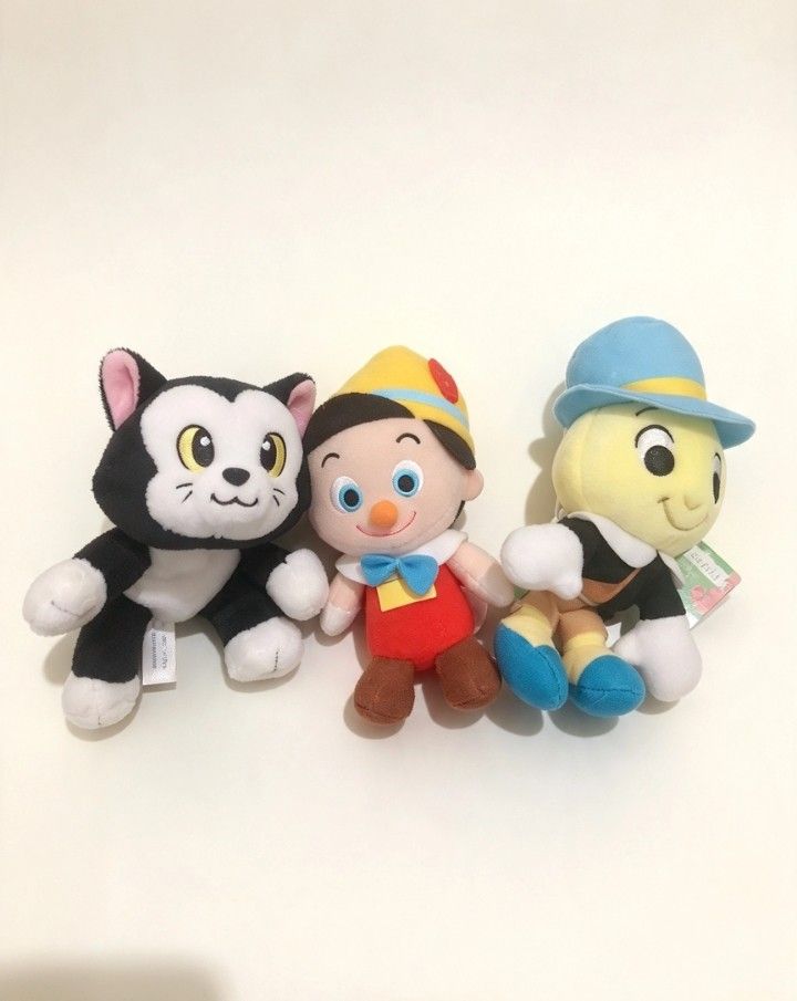 Pinocchio , Figaro, Jimini plush charms set (Category: Plushies & Soft Toys) located in Manila. Submitted by aacollect.ph (Listing ID 1468338507, Image 1). Description: .