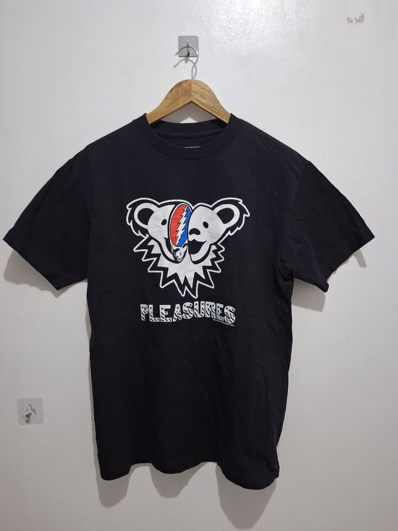 Pleasures x grateful dead medium (Category: Tshirts & Polo Shirts ) located in Tarlac. Submitted by christopher.24 (Listing ID 1468315796, Image 1). Description: excellent condition legit.