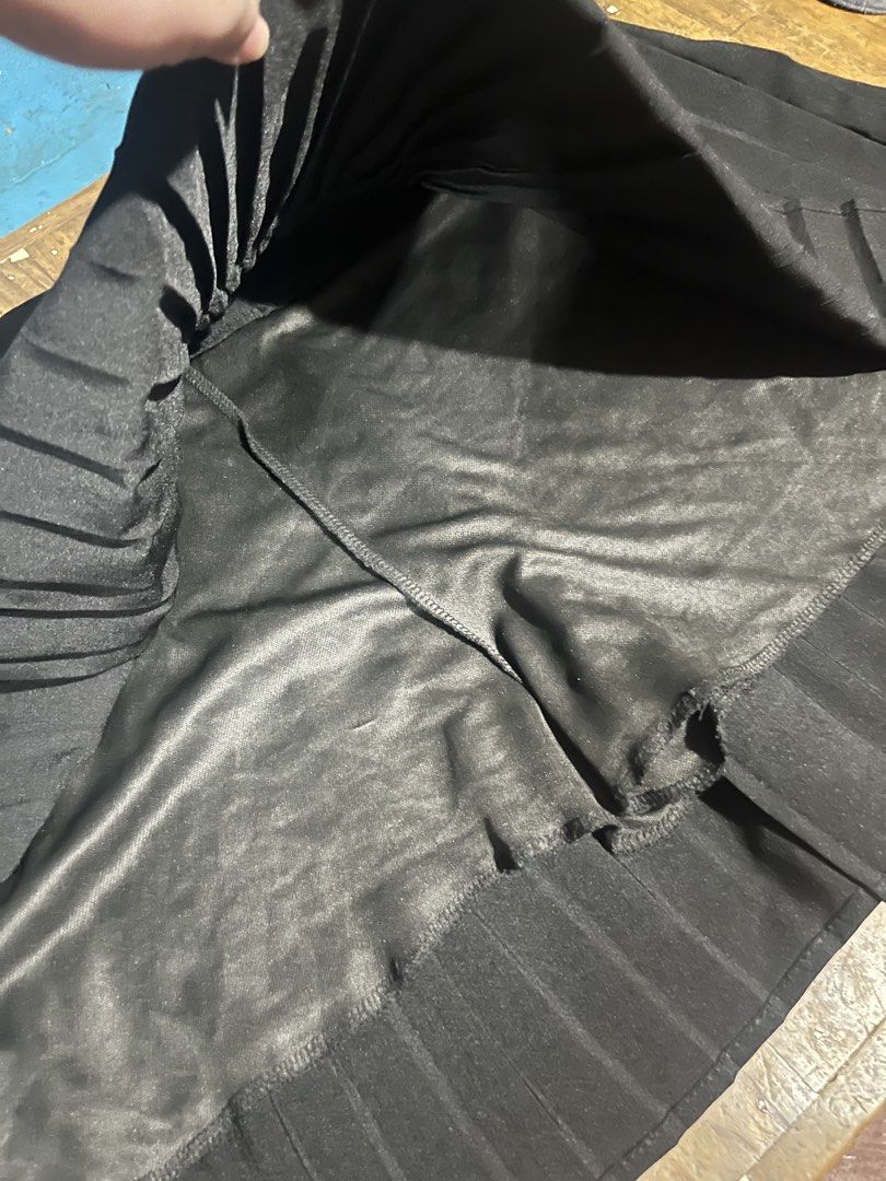 Plus size Tennis Skirt (Category: Skirts) located in Quezon City. Submitted by azarels (Listing ID 1468369399, Image 3). Description: Bought in orange app Rarely Used Color: Black Size: 9XL (I’m 42-44 waist, sakto lang) When worn in the last 2 photos + local sf 📍Project 8, QC.