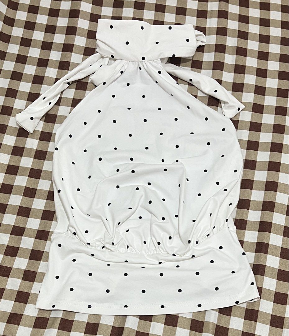 Polka Dot Halter Top Backless (Category: Sleeveless) located in Mabalacat. Submitted by lilyfieds (Listing ID 1468470917, Image 1). Description: - Xs on the tag, can fit xs to med - Worn only once.