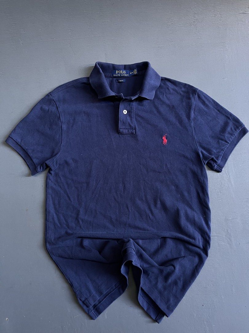 POLO RALPH LAUREN NAVY BLUE (Category: Tshirts & Polo Shirts ) located in Bacolod City. Submitted by johnkiercabungcal09 (Listing ID 1468338873, Image 1). Description: POLO RALPH LAUREN Mesh Polo - NAVY BLUE 🔥 Size: S on tag / 27L x 17W (Slim Fit - fits M) Color: Navy Blue / Red Pony - Best colorway! Condition: Excellent - No issue, no fade, no butas Dimes: 27 x 17 (Length x Width) Details: ✓ Slim Fit ✓ Embroidered Red Pony Logo ✓ Good as new co
