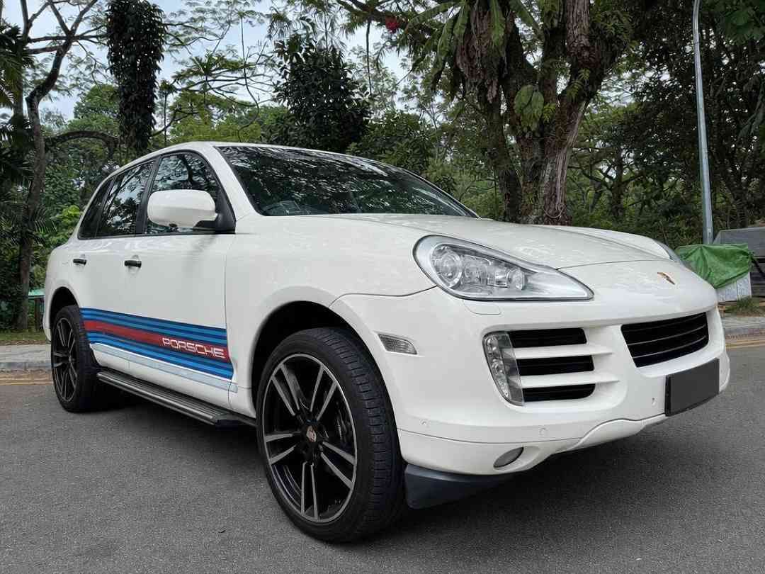 Porsche Cayenne 3.6 (A) (Category: Used Cars) located in Singapore. Submitted by carousell_certified_partners (Listing ID 1462862319, Image 2). Description: Beautiful White on Black Porsche Cayenne! Very Good condition! 100% full loan available! 100% phv loan available! Cheapest and lowest depreciation in the market! 1 of only 6 dealers in singapore to be awarded roll of honor by SGCM! Buy with confidence! In-house loan or bank loan available! Fa
