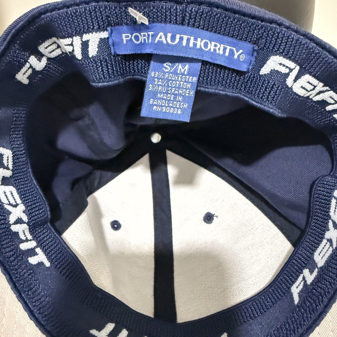 Port Authority Flexfit Stretch-Fitted Baseball Cap (Category: Caps & Hats) located in Naga. Submitted by tiindahunts (Listing ID 1468430654, Image 3). Description: From Dubai box!.