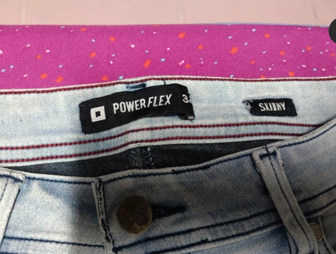Powerflex Skinny Light Blue Jeans Size 32 (Category: Jeans) located in Antipolo. Submitted by jocyong22 (Listing ID 1468374362, Image 3). Description: - Brand/Model: Powerflex Skinny Jeans - Size: 32 Waist - Wash: Light wash - Material: Stretch denim for all-day comfort - Design: Classic five-pocket style with button fly and clean back pocket stitching - Condition: Excellent / Ready to wear - Perfect for daily casual outfits.