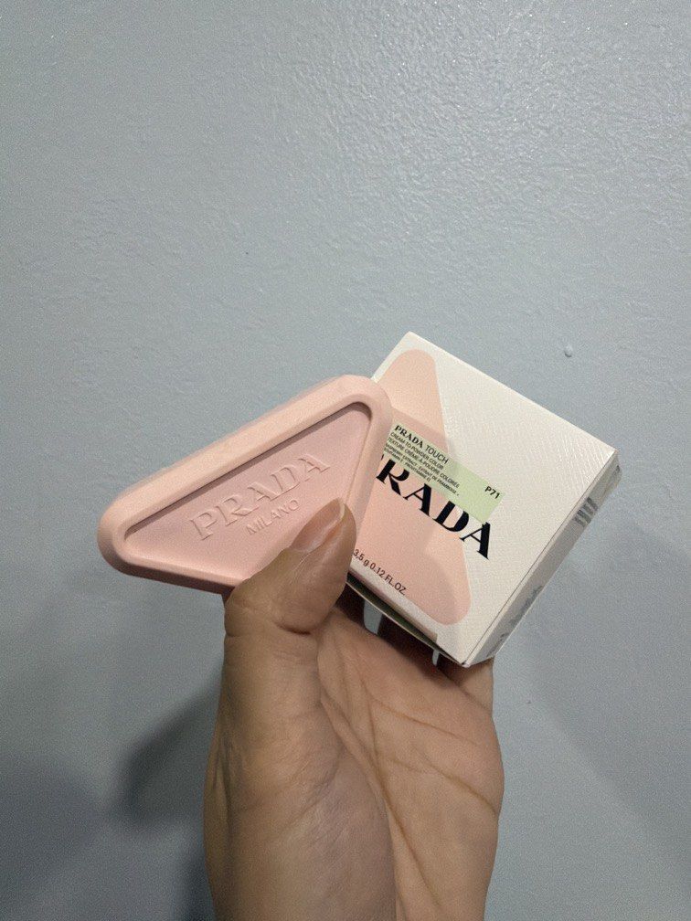Prada blush BOW (Category: Makeup) located in Quezon City. Submitted by destashingmycloset (Listing ID 1468305826, Image 1). Description: .