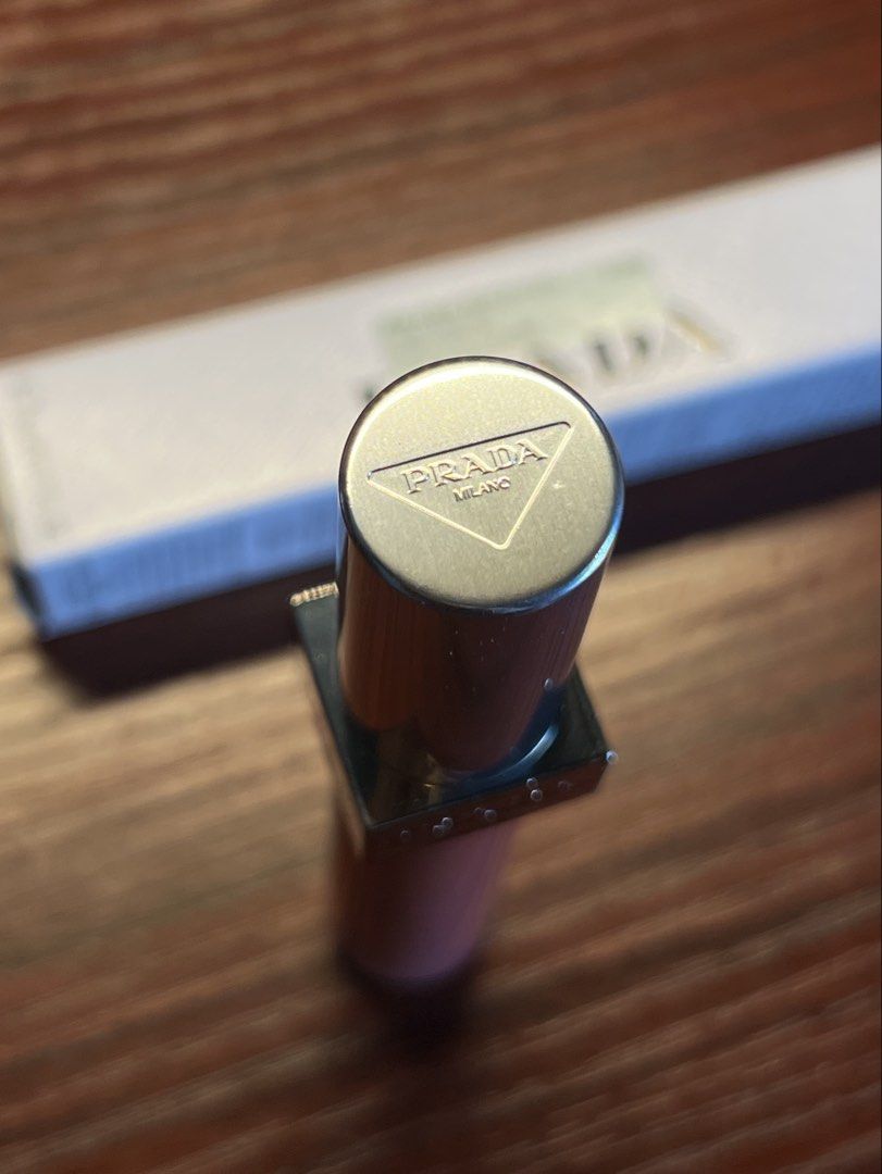 Prada Reflections glossy liquid balm (Category: Oral Care) located in Makati City. Submitted by curlibrewer (Listing ID 1468306253, Image 3). Description: Prada reflections glossy liquid balm shade p258 Blushware ( peachy - pink ) recently released, brand new. selling for 2,800 negotiable rfs: extra.