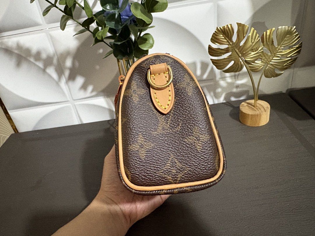 Preloved Louis vuitton nano speedy (Category: Luxury Bags & Wallets) located in Taguig. Submitted by bunnylove1205 (Listing ID 1468376539, Image 2). Description: Bought in Greenbelt last July 2026 complete inclusion with box and receipt negotiable for sure buyer.