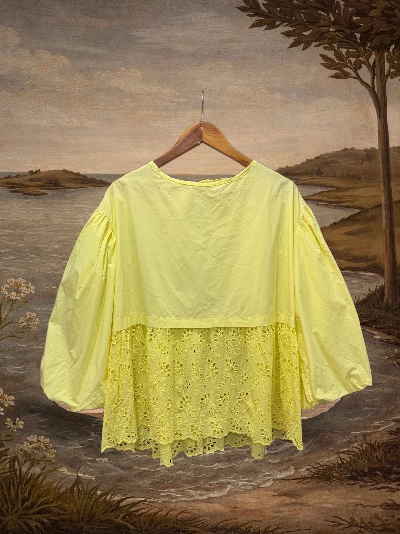 Premium eyelet puff sleeves (Category: Activewear) located in Dasmarinas. Submitted by thrifteefinds (Listing ID 1468398602, Image 1). Description: Premium eyelet puff sleeves Size: L 24W 26.5L Excellent condition M/Mine: 500 DM: Name | Contact | Address & Brgy Please comment MINE only if you’re 100% sure and ready to pay. No return or exchange .