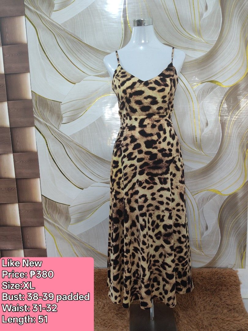 premium Maxi dress (Category: Dresses) located in Manila. Submitted by hosam23 (Listing ID 1468469203, Image 1). Description: .