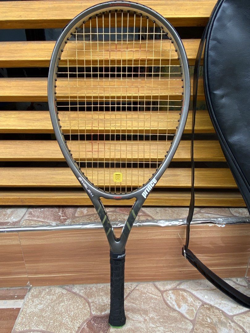 Prince emblem superoversize 120 (Category: Racket and Ball Sports) located in Caloocan City. Submitted by the_good_item05 (Listing ID 1468472373, Image 2). Description: Headsize 120 weight 244g 8.6oz grip 4-1/8 8/10 goods used good Price 5,500.