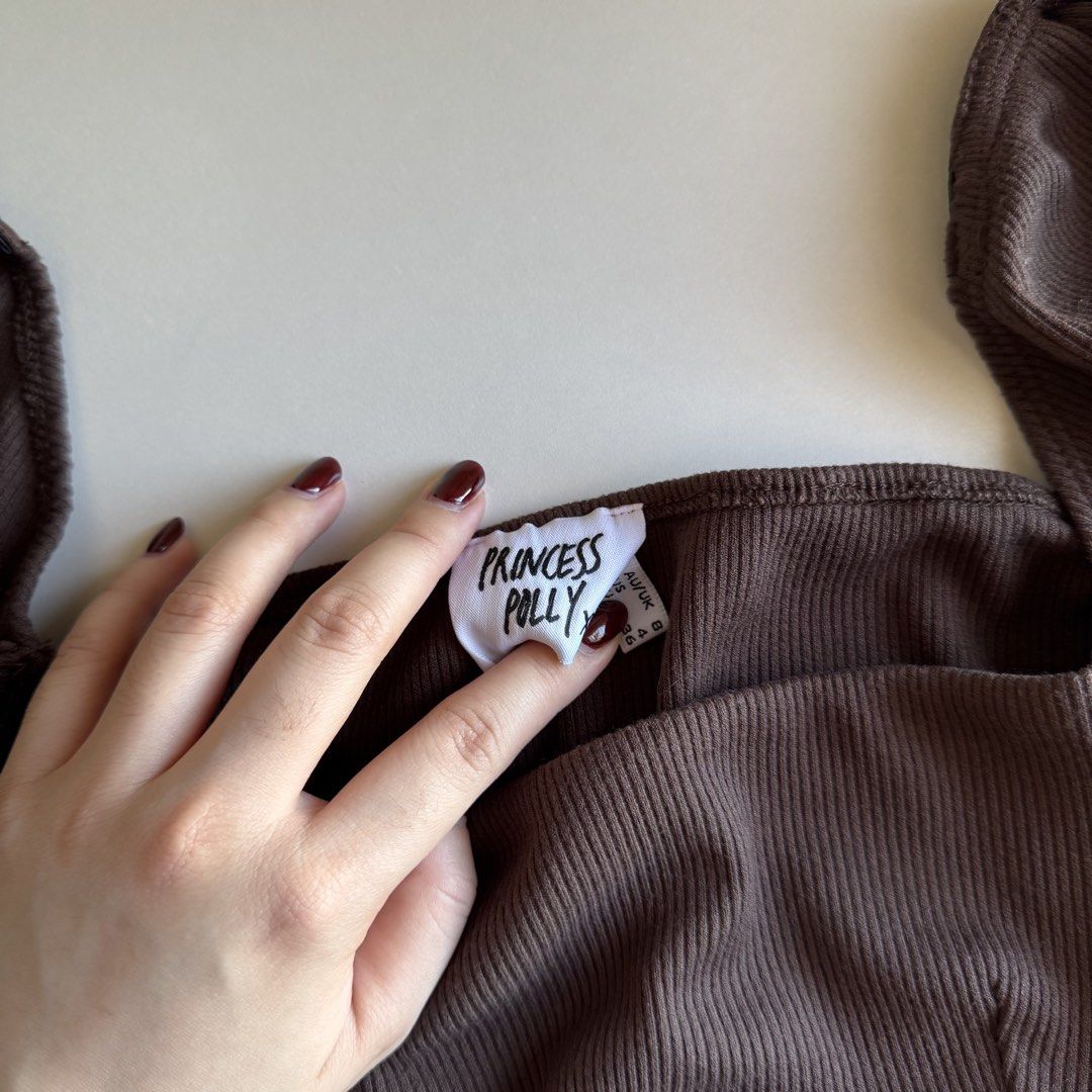 Princess Polly Brown Bustier Too (Category: Longsleeves) located in Santa Rosa. Submitted by ceyllective (Listing ID 1468371320, Image 3). Description: .