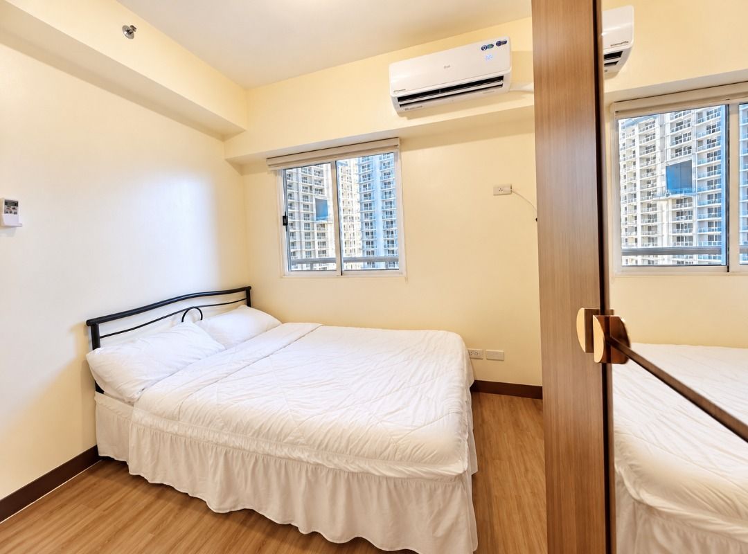 PRISMA RESIDENCES - 2BR - KOREAN - ATRIUM LEVEL (Category: Apartments & Condos) located in Las Pinas. Submitted by realestatebroker (Listing ID 1468342047, Image 2). Description: PRISMA RESIDENCES - 2BR - KOREAN - ATRIUM LEVEL 🏢 UNIT DETAILS ✅ 2 Bedrooms | 56 sqm ✅ 18th Floor – Atrium Level ✅ Korean-Cut Layout ✅ Fully Furnished – Move-In Ready! ✅ Balcony with a stunning Ortigas Skyline View 🌆 ✅ Facing Allegra Amenities ✨ PROPERTY FEATURES 🔑 Cl