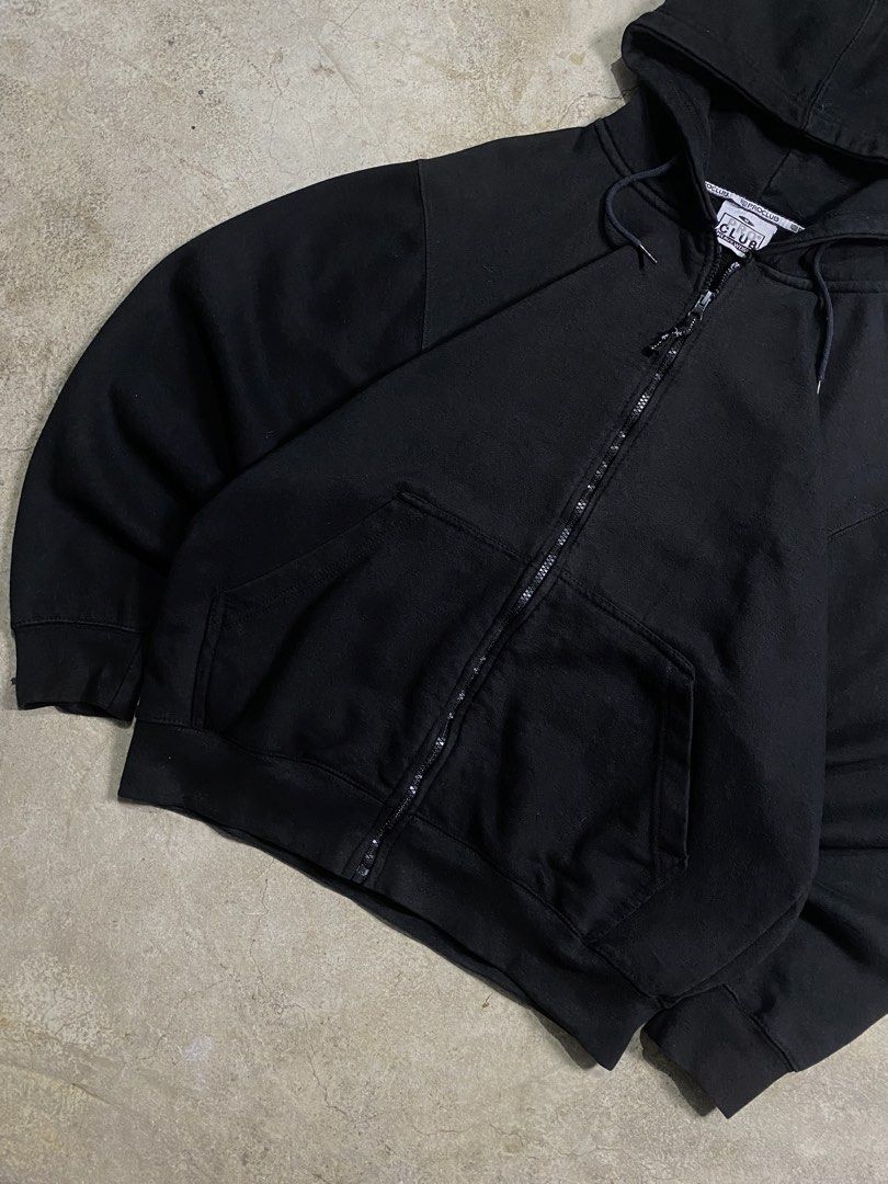 Pro club Hoodie (Category: Hoodies) located in Dasmarinas. Submitted by ridgeridethrift (Listing ID 1468461462, Image 3). Description: Width - 24.5 Length - 28 Sleeve - 23 Color rate : 8 or 9 /10 Issue: lints .