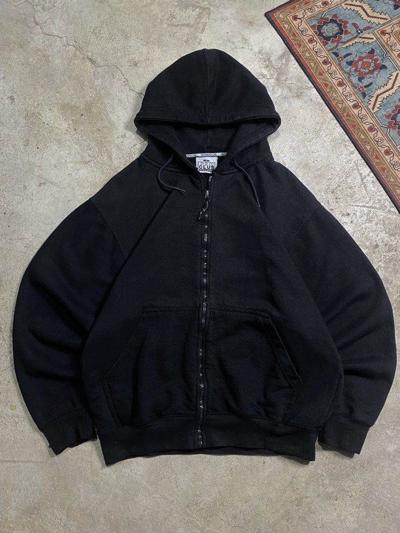 Pro club Hoodie (Category: Hoodies) located in Dasmarinas. Submitted by ridgeridethrift (Listing ID 1468461462, Image 1). Description: Width - 24.5 Length - 28 Sleeve - 23 Color rate : 8 or 9 /10 Issue: lints .