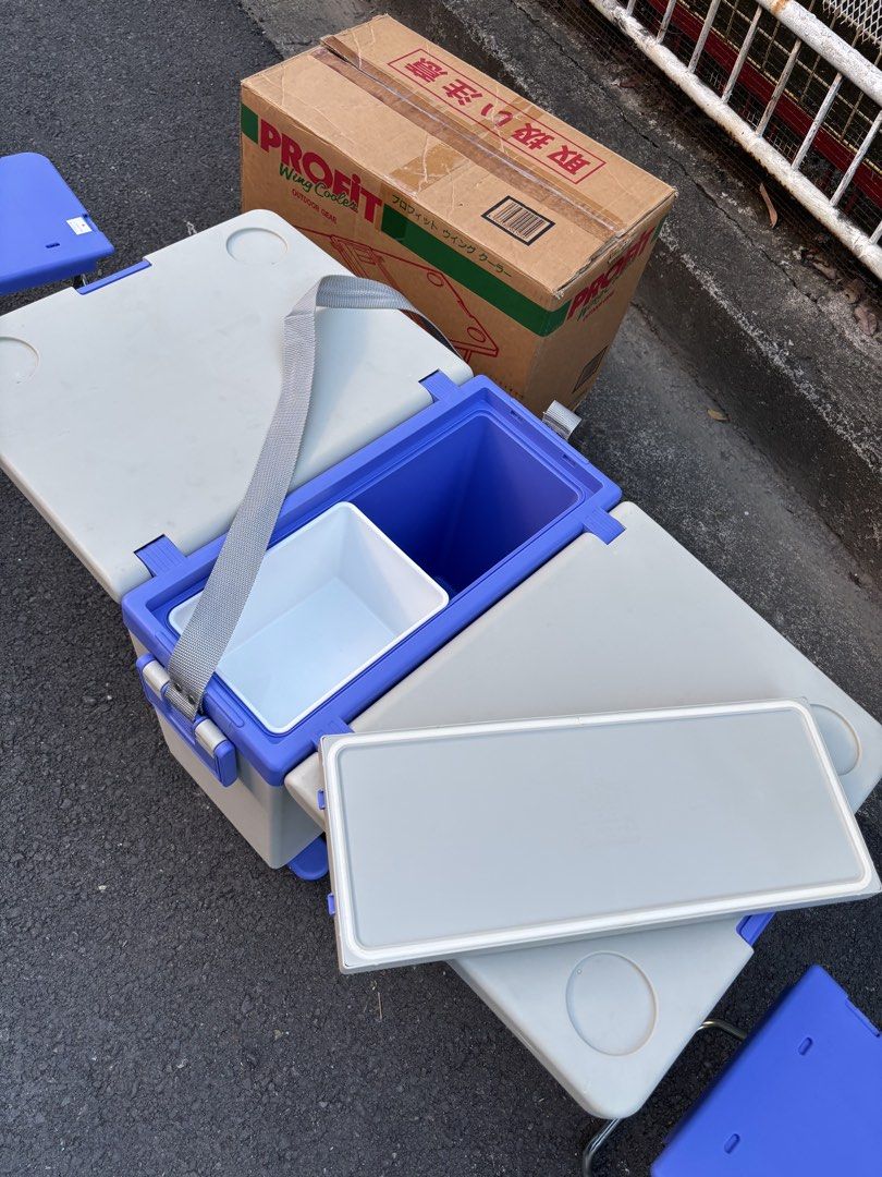 Profit Wing Cooler 20L (Category: Outdoor Furniture) located in Calamba. Submitted by moochiebabystuff2 (Listing ID 1468389795, Image 3). Description: JAPAN SURPLUS CALAMBA LAGUNA LOCATION PICK UP / LALAMOVE PIN ADD: MOOCHIE BABY STUFF JAPAN SURPLUS FARCONVILLE CALAMBA GOOD CONDITION 2500 pesos Thankyou ♥️.