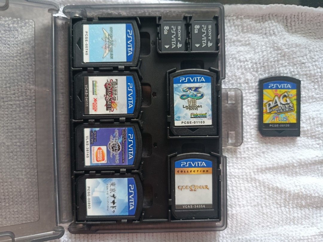 PS Vita PCH-1006 (OLED WiFi Model) (Category: Others) located in Mandaluyong City. Submitted by marciadora (Listing ID 1468391476, Image 2). Description: ✅ Detalye: Presyo: ₱10,500 — Slightly Negotiable Lokasyon: Mandaluyong City Kasama sa set: - ✅ PS Vita PCH-1006 (OLED WiFi Model) — Original Sony - ✅ Kondisyon: Malinis, walang isyu sa screen, gumagana lahat - ✅ Charger + cable - ✅ 2 pirasong Original 8GB Memory Card - ✅ 7 Original PS Vita Games