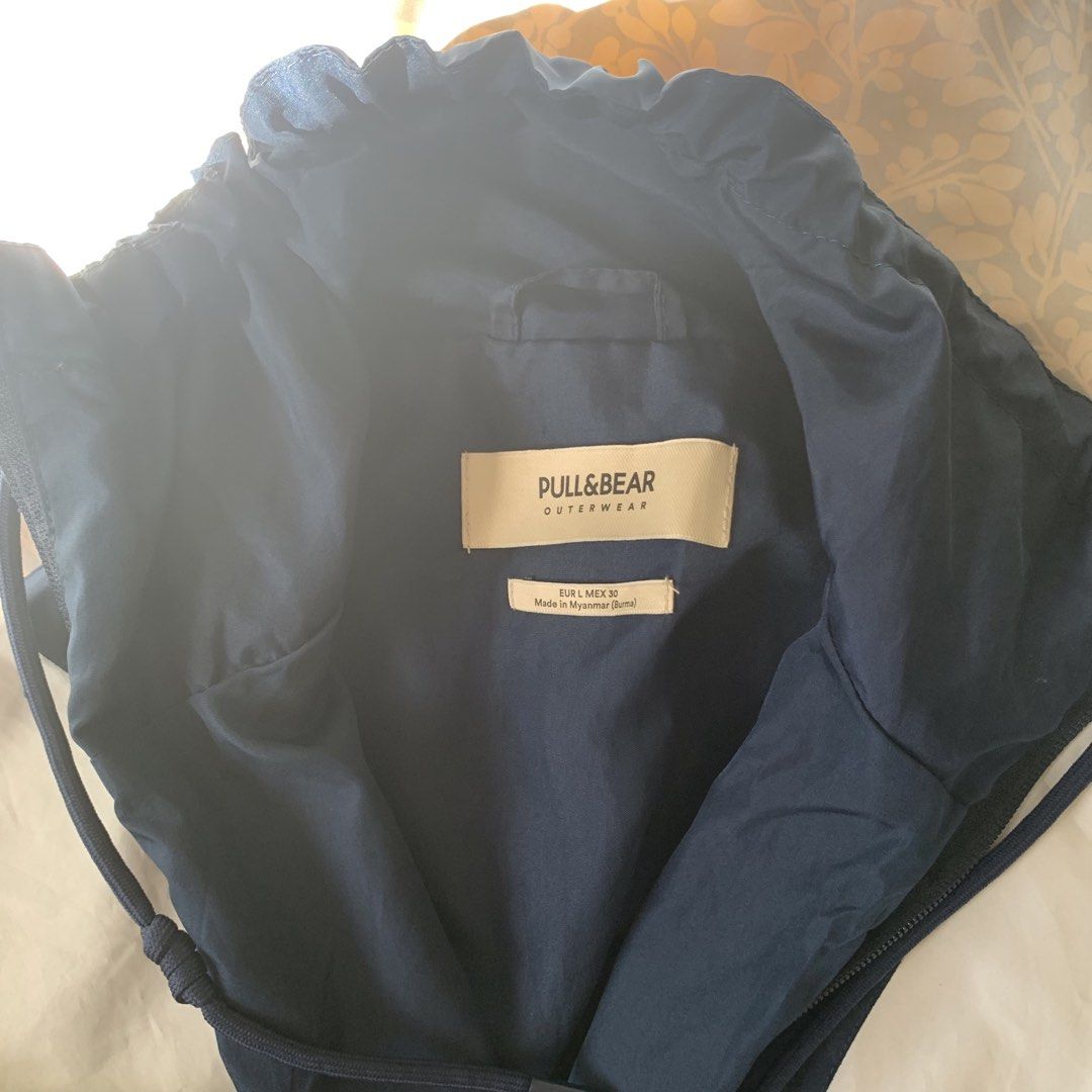 PULL & BEAR WINDBREAKER JACKET (Category: Coats, Jackets and Outerwear) located in Quezon City. Submitted by odd.and.ends (Listing ID 1468285811, Image 2). Description: .