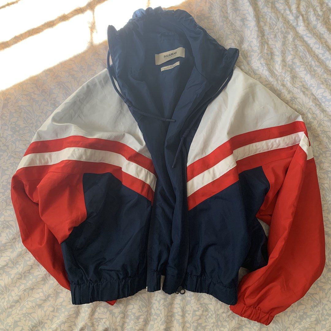 PULL & BEAR WINDBREAKER JACKET (Category: Coats, Jackets and Outerwear) located in Quezon City. Submitted by odd.and.ends (Listing ID 1468285811, Image 1). Description: .
