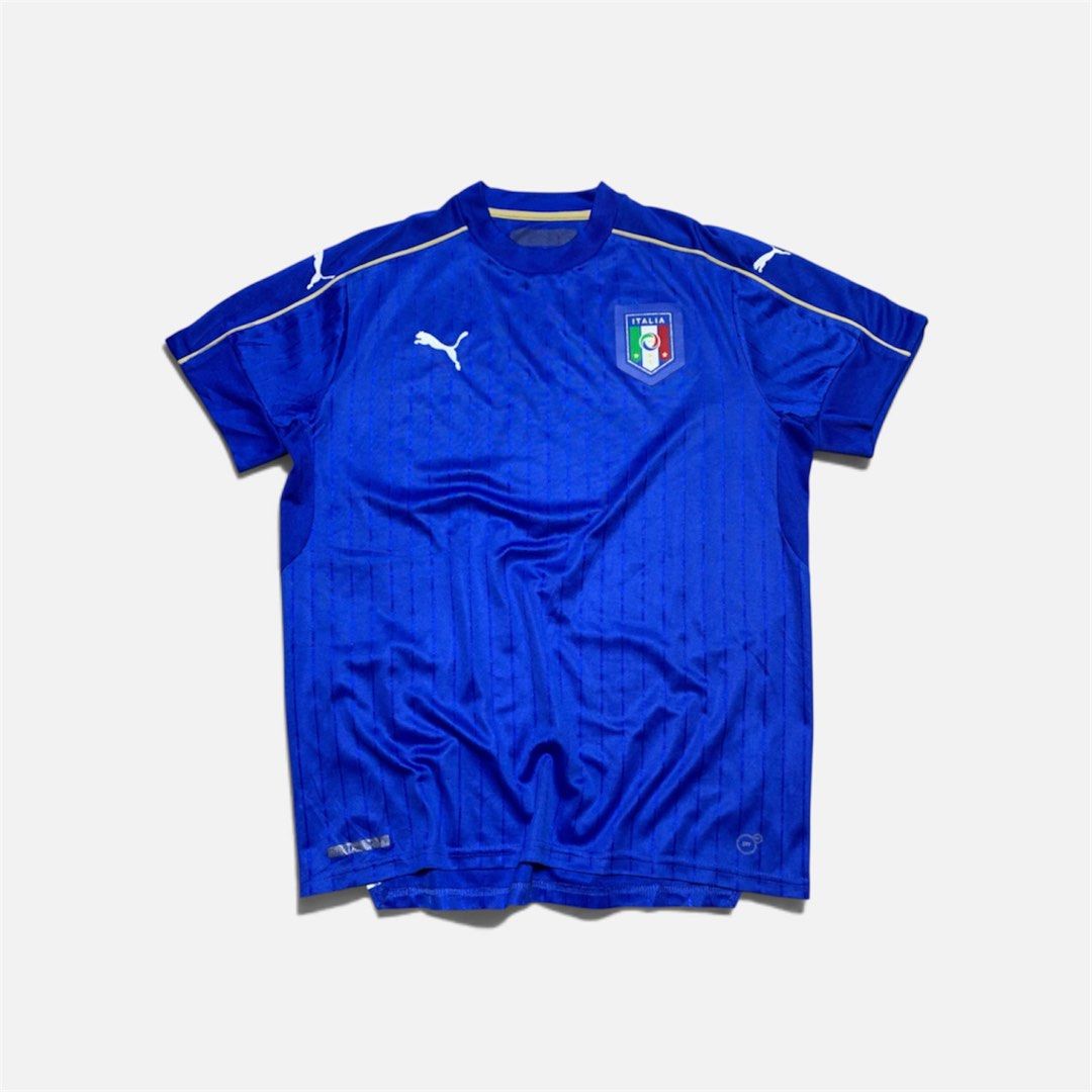 PUMA ITALY 2016/17 HOME JERSEY (Category: Activewear) located in Cabanatuan. Submitted by _w2keed (Listing ID 1468412293, Image 1). Description: Size: L (W22' x L28'-29') Condition: 9.5/10 Color rate: 10/10 Issue/s: print, minimal pull thread.