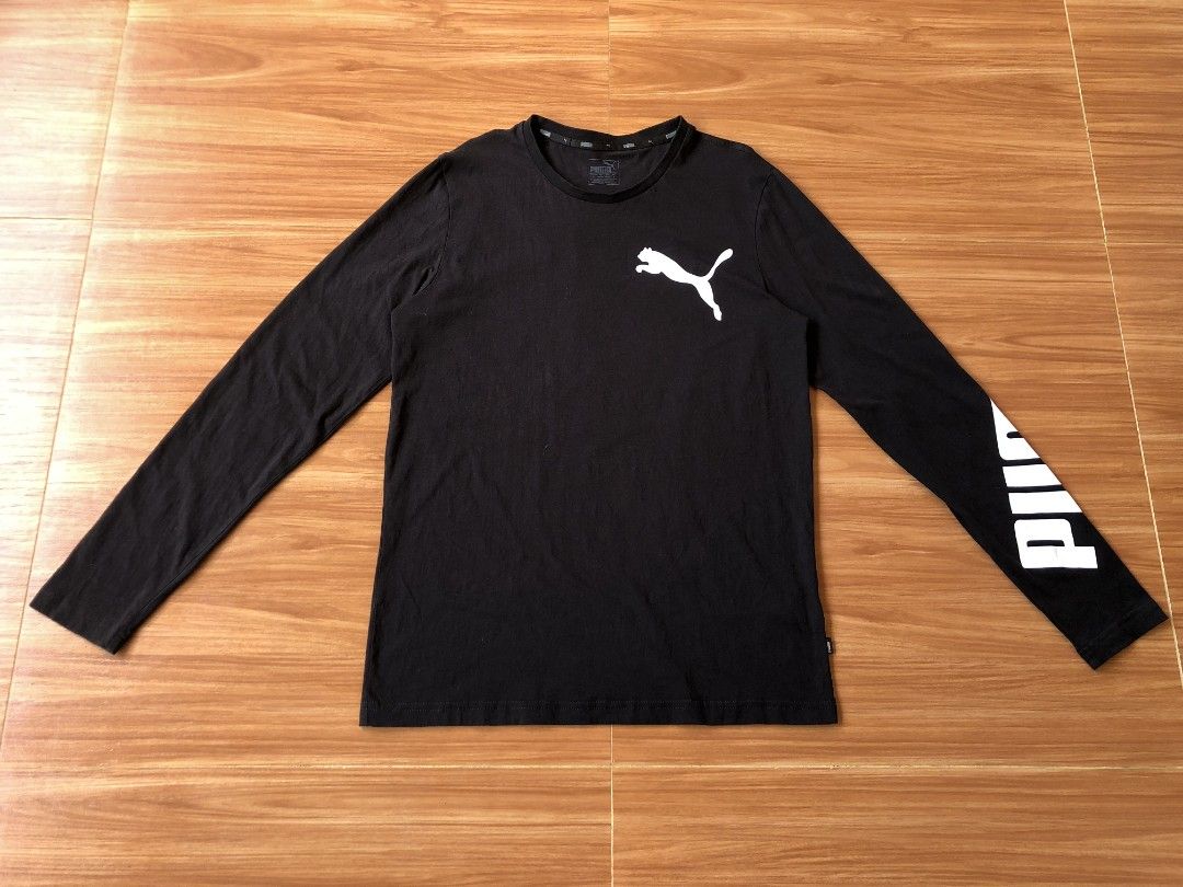 PUMA SWEATSHIRT (Category: Coats, Jackets and Outerwear) located in Baybay. Submitted by dathrifted (Listing ID 1468354397, Image 1). Description: PUMA SWEATSHIRT SMALL ON TAG FIT TO MEDIUM Width- 20 Length- 28 EXCELLENT CONDITION PM if Interested📩📩📩.