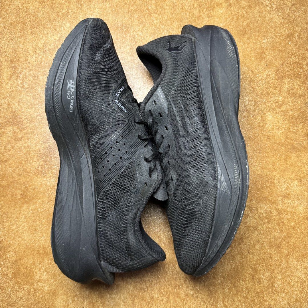 Qiaodan QKUNGFU PRO (Category: Sneakers) located in Panabo. Submitted by shoerarefinds (Listing ID 1468285868, Image 3). Description: Qiaodan QKUNGFU PRO “carbon plated” SIZE: EU 44.5 / US 10.5 / 28.5 CM Excellent Condition, replace insole pad LOCATION: PANABO CITY, DAVAO DEL NORTE, 8105 1800 FREESHIPPING.