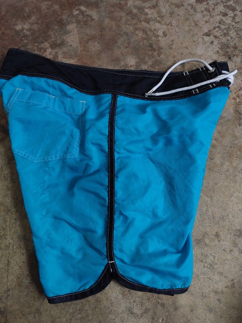 Quicksilver board shorts (Category: Swim Trunks & Board Shorts) located in Kabacan. Submitted by thriftpingts (Listing ID 1468315928, Image 3). Description: Quicksilver board short (32 on tag) Condition: 10/10 Color rate : 10/10 Waist: 32-34 Length: 16 Hem: 11 Washtags: ✅ Issue: ❌.